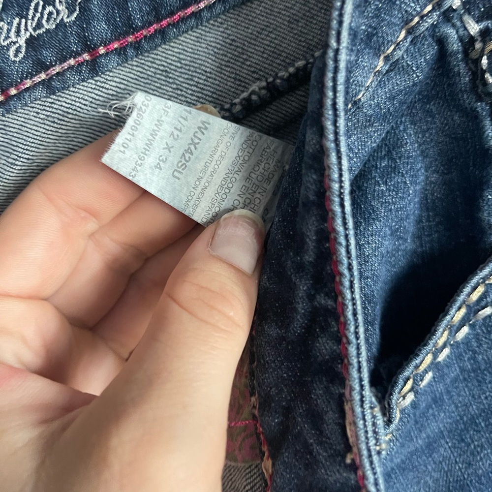 Jeans - Picture 3 of 4